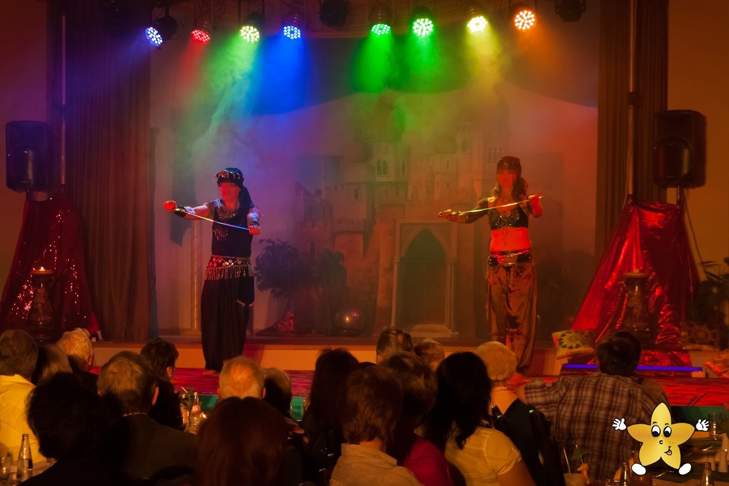 Technikaufbau mittel - auf einer Bühne